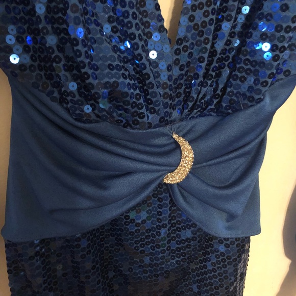 Evening dress - Picture 3 of 12